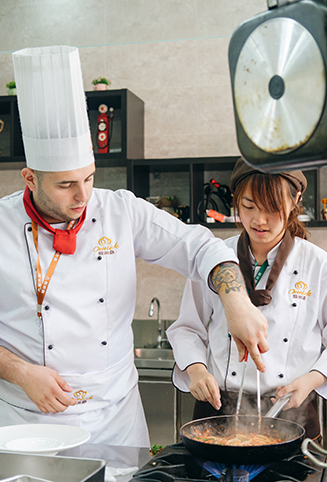 欧米奇西点学校讲师-朱塞佩/GIUSEPPE ROGOLINO